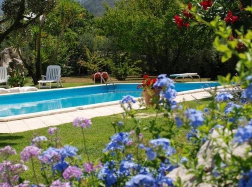 Villetta Blue Garden Sonnino Exteriör bild